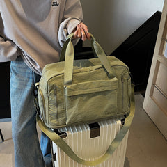 Wholesale Large Capacity Travel Duffel Water-Resistant Sports & Fitness Bag Fashionable Short-Distance Weekend Tote Portable Carry-on Luggage with Wet/Dry Separation