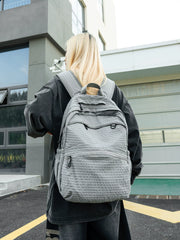 Retro Plaid Large Capacity Backpack Classic Checked Canvas Laptop Bag Vintage Commuter Travel Rucksack for Women Aesthetic College Schoolbag for Weekend Trips