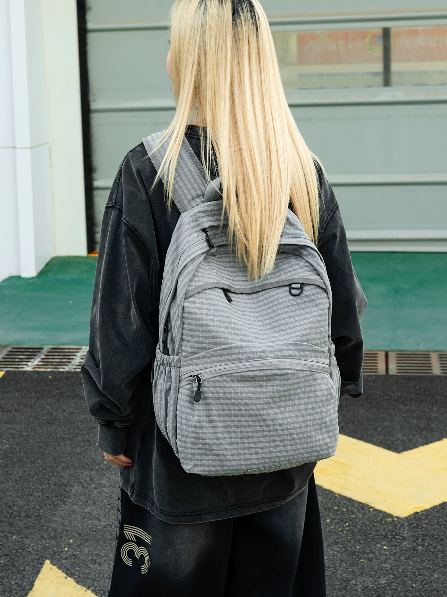 Retro Plaid Large Capacity Backpack Classic Checked Canvas Laptop Bag Vintage Commuter Travel Rucksack for Women Aesthetic College Schoolbag for Weekend Trips