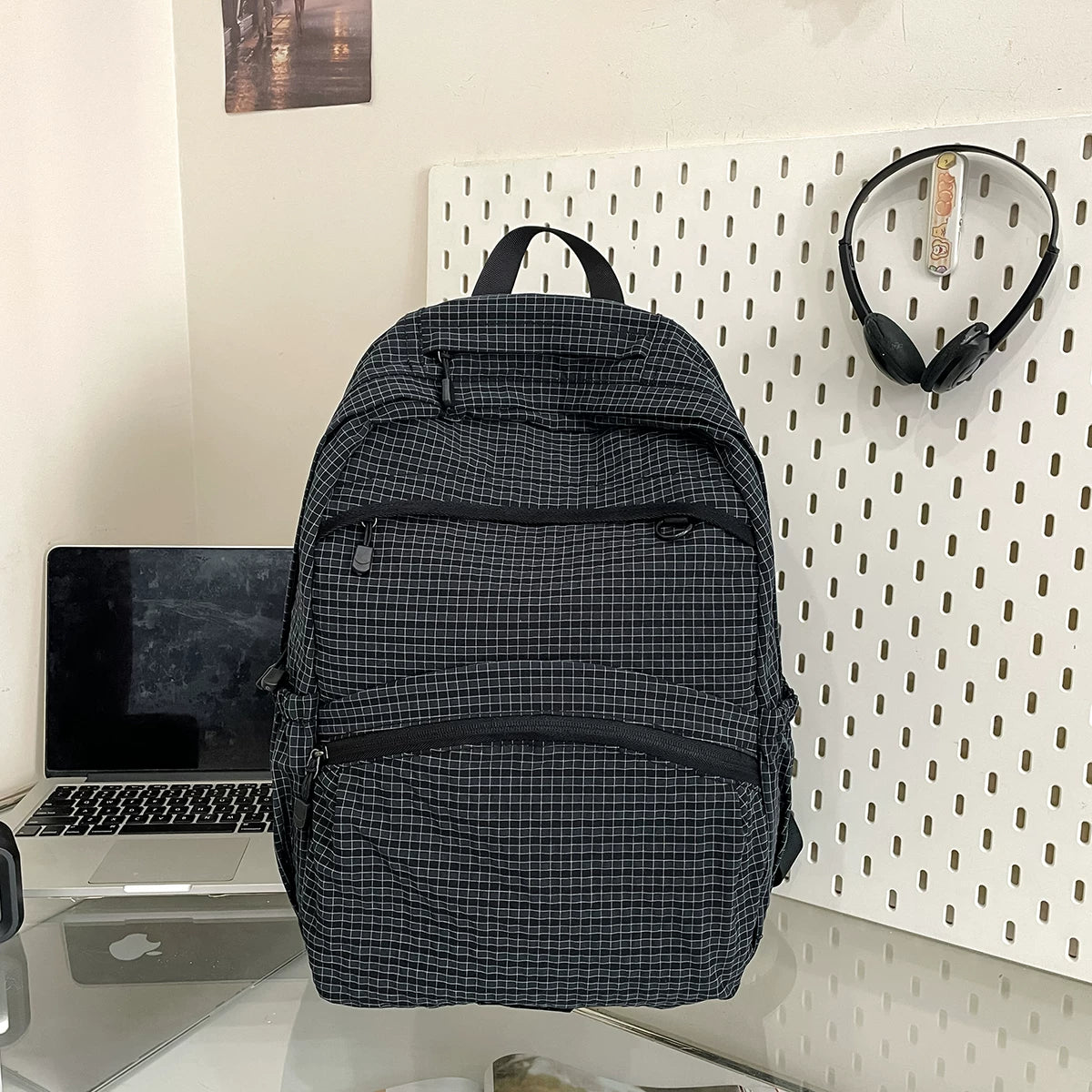 Retro Plaid Large Capacity Backpack Classic Checked Canvas Laptop Bag Vintage Commuter Travel Rucksack for Women Aesthetic College Schoolbag for Weekend Trips