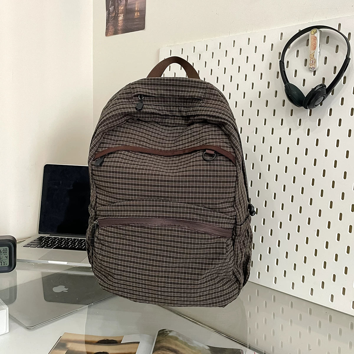 Retro Plaid Large Capacity Backpack Classic Checked Canvas Laptop Bag Vintage Commuter Travel Rucksack for Women Aesthetic College Schoolbag for Weekend Trips